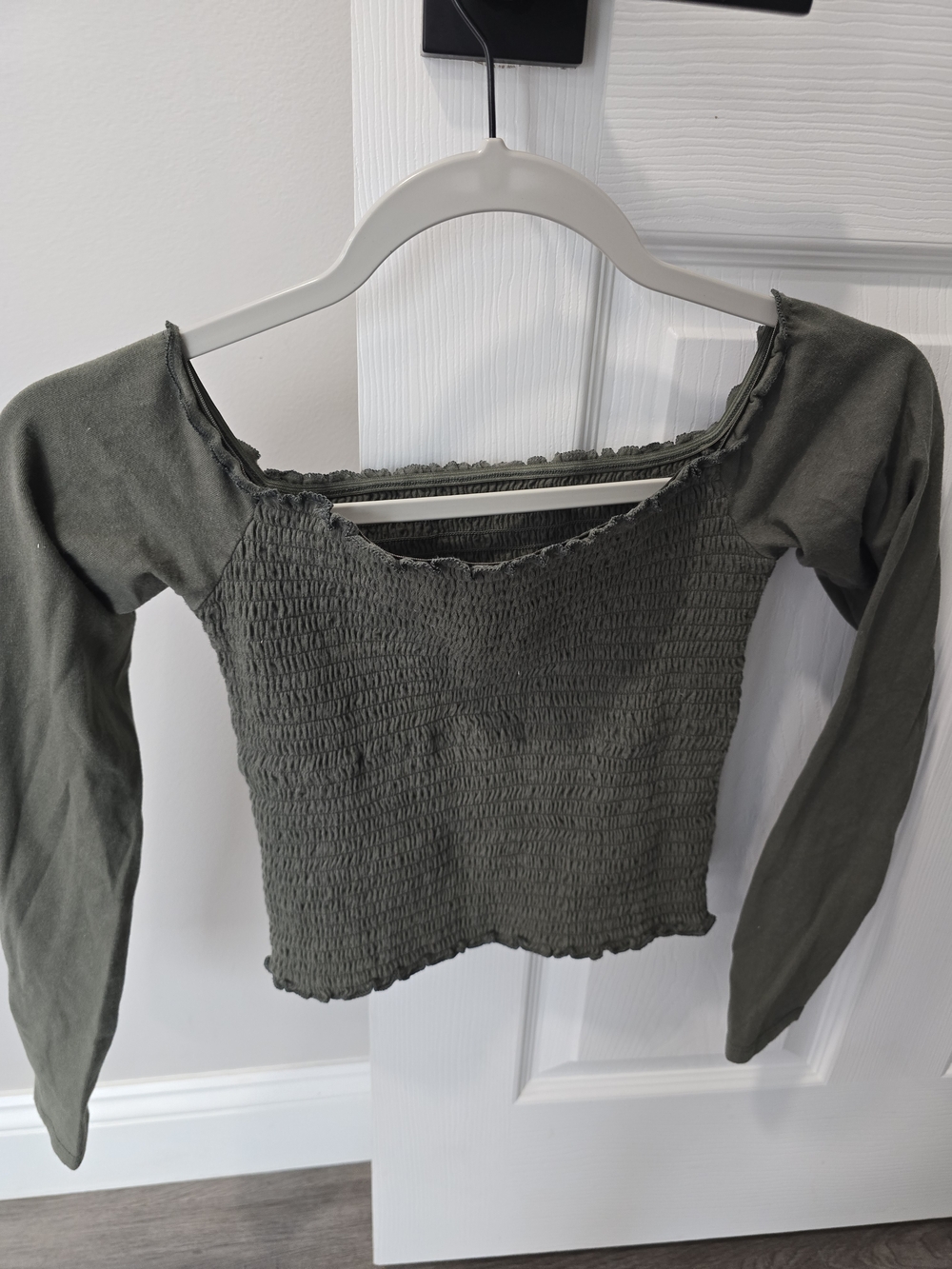 Hollister Olive Green Smocked Long-Sleeve Crop Top